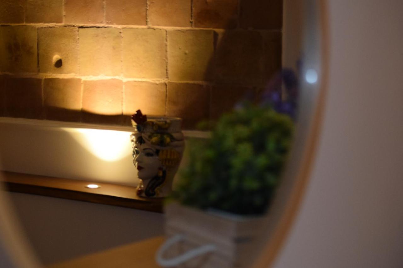 Le Moresche Apartment คาตาเนีย ภายนอก รูปภาพ